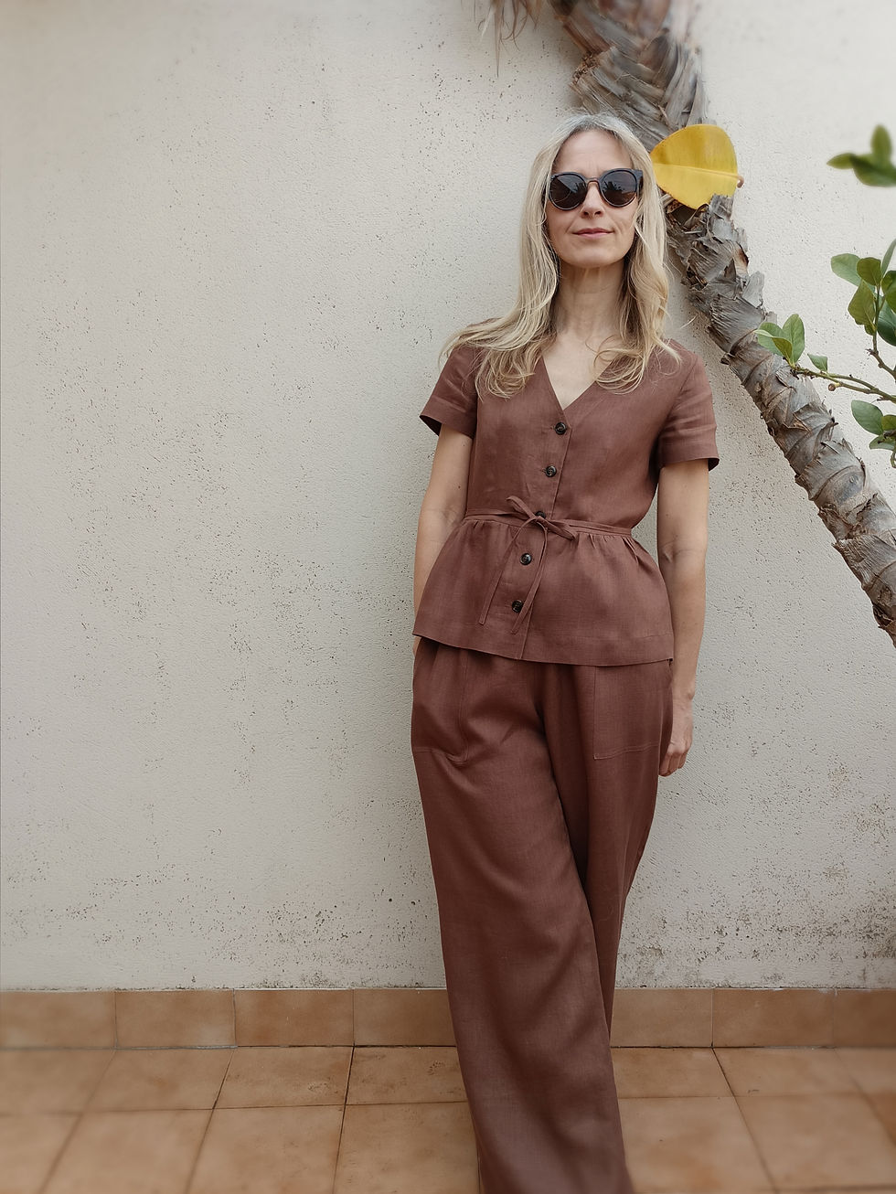 Thumbnail: Brown / AGOSERIS / short-sleeve peplum top / medium weight linen / handmade by Kadrika