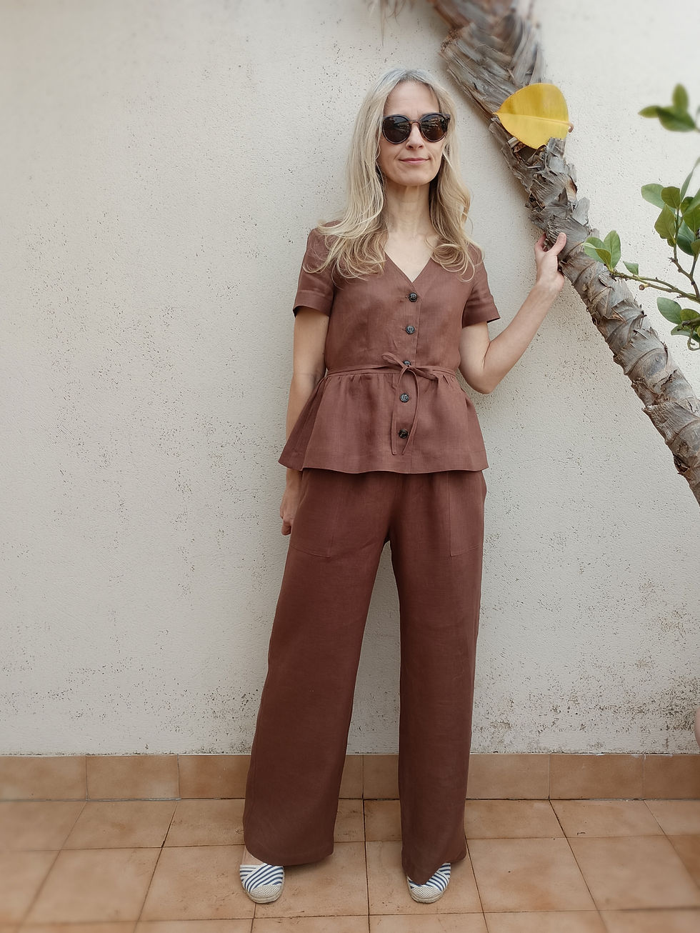 Thumbnail: Brown / AGOSERIS / short-sleeve peplum top / medium weight linen / handmade by Kadrika