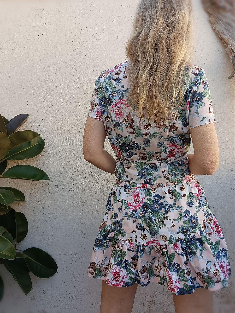 Thumbnail: Pale pink / LANTANA / short-sleeve wrap-top / floral cotton poplin / handmade by Kadrika