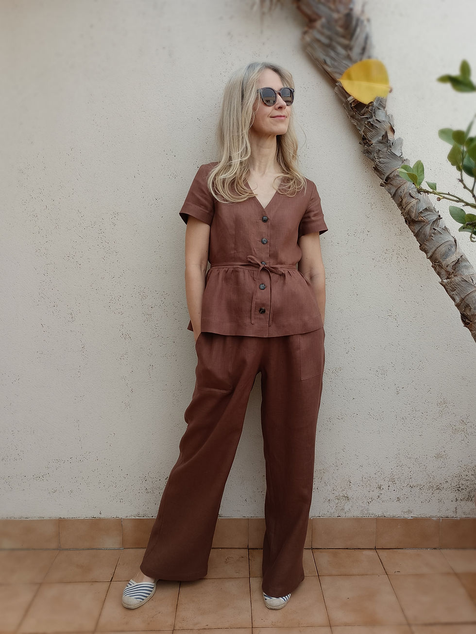 Thumbnail: Brown / AGOSERIS / short-sleeve peplum top / medium weight linen / handmade by Kadrika