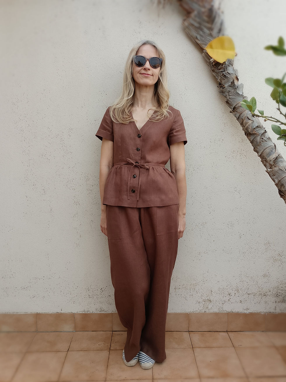 Thumbnail: Brown / AGOSERIS / short-sleeve peplum top / medium weight linen / handmade by Kadrika