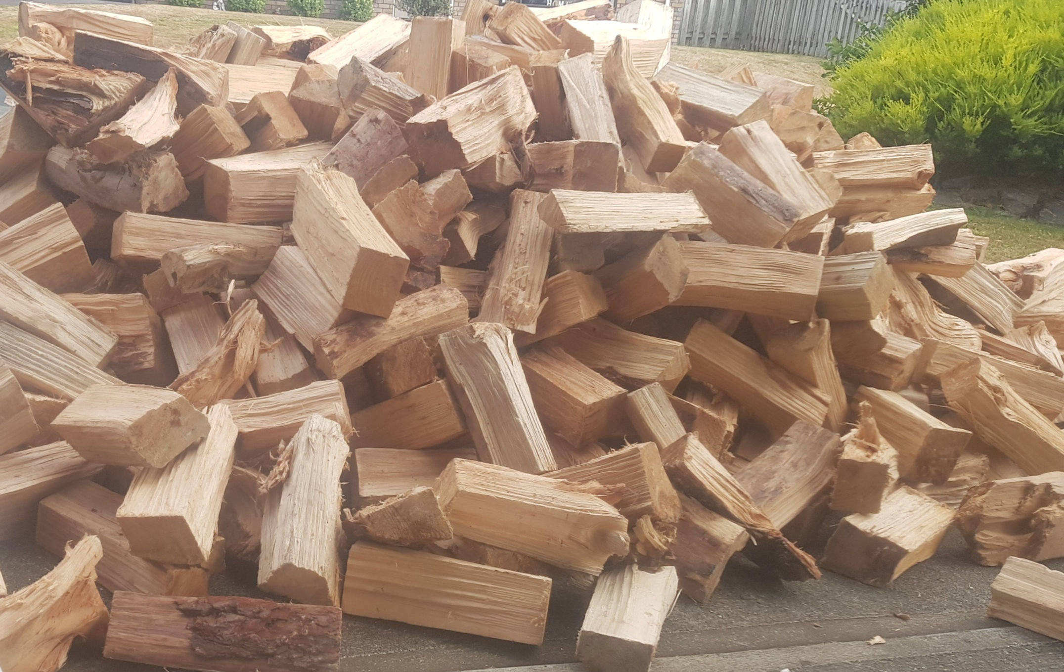 TAUPO -12m3 Split Pine, Kiln Dried, delivered* Urban only