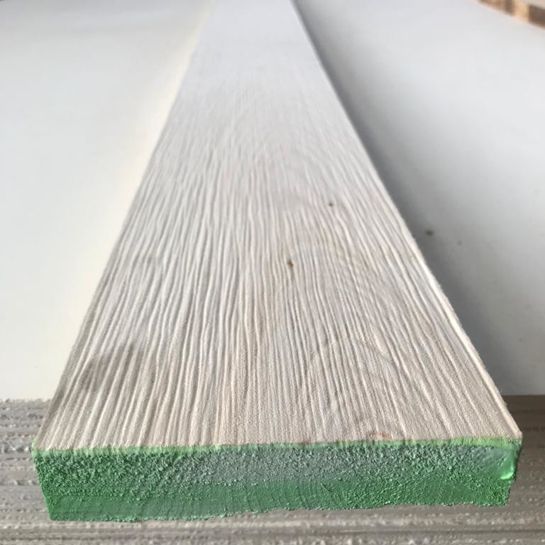 Tavola in legno di Tiglio spazzolata. Ottolini Legnami, Veneto