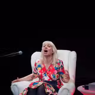 Lucie Brychtová / herečka / zpěvačka / inspicientka