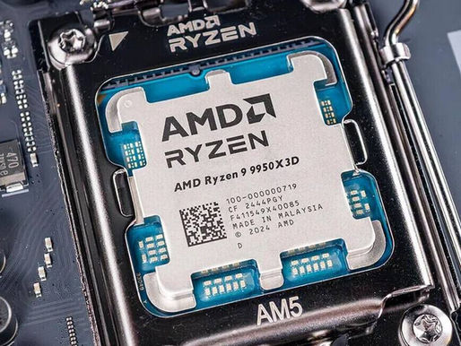 Le futur processeur haut de gamme AMD Ryzen 9 9950X3D2 commence à apparaître chez certains revendeurs, alors même que son lancement officiel n’est pas encore effectif.