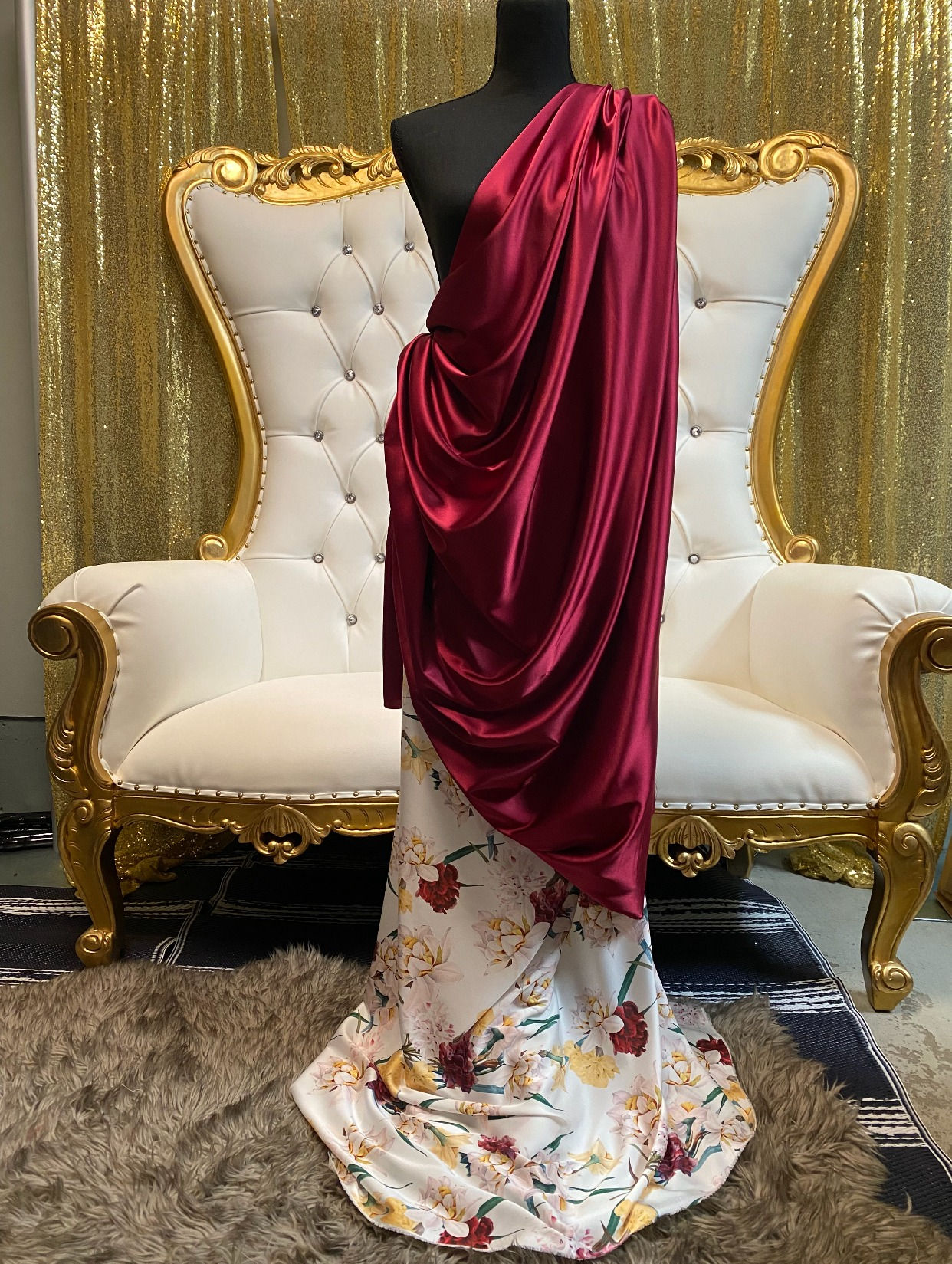 Imikenyero - Burgundy and White Floral