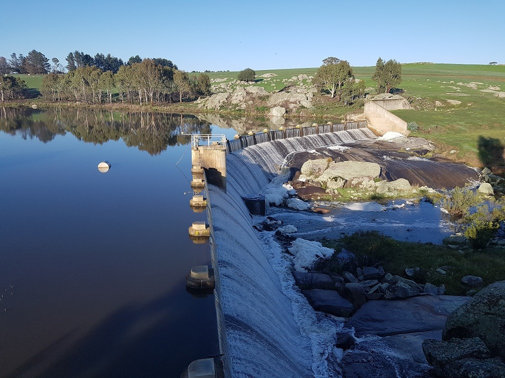 Kentucky Creek Dam overflowing after rain