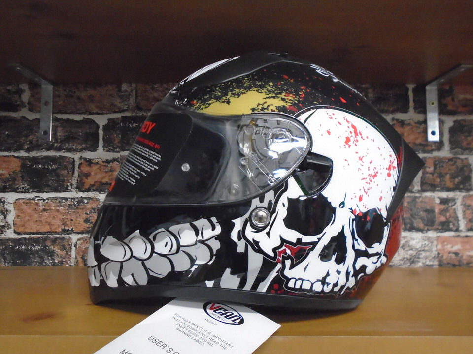 Thumbnail: Vcan large skull / teeth