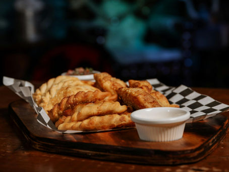 Empanadas pelo Mundo: como cada cultura reinventou esse prato