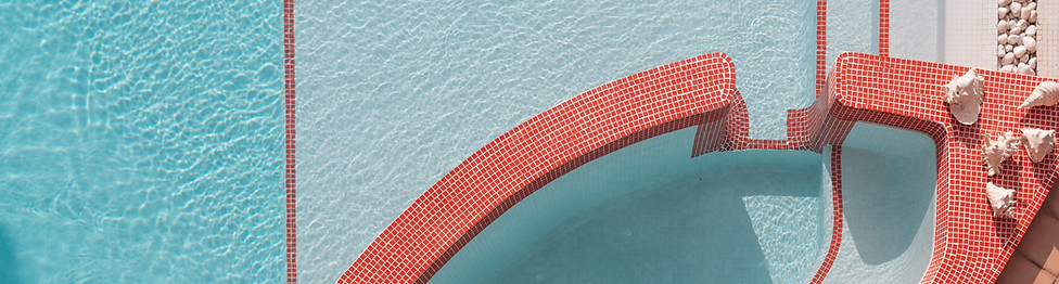 Pool-Jacuzzi.jpg