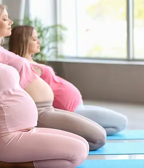 YOGA IN GRAVIDANZA.webp