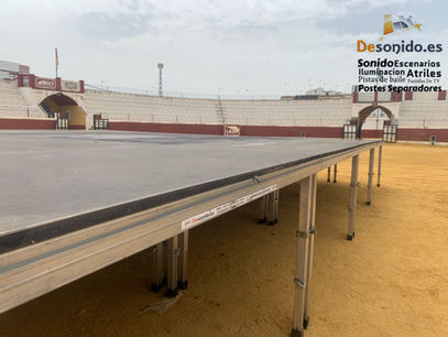 Escenario para tributo del Rey Leon en Cantillana