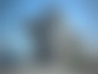 "Síntesis de Diseño Paramétrico y Expresión Visceral en la Obra de Zaha Hadid"