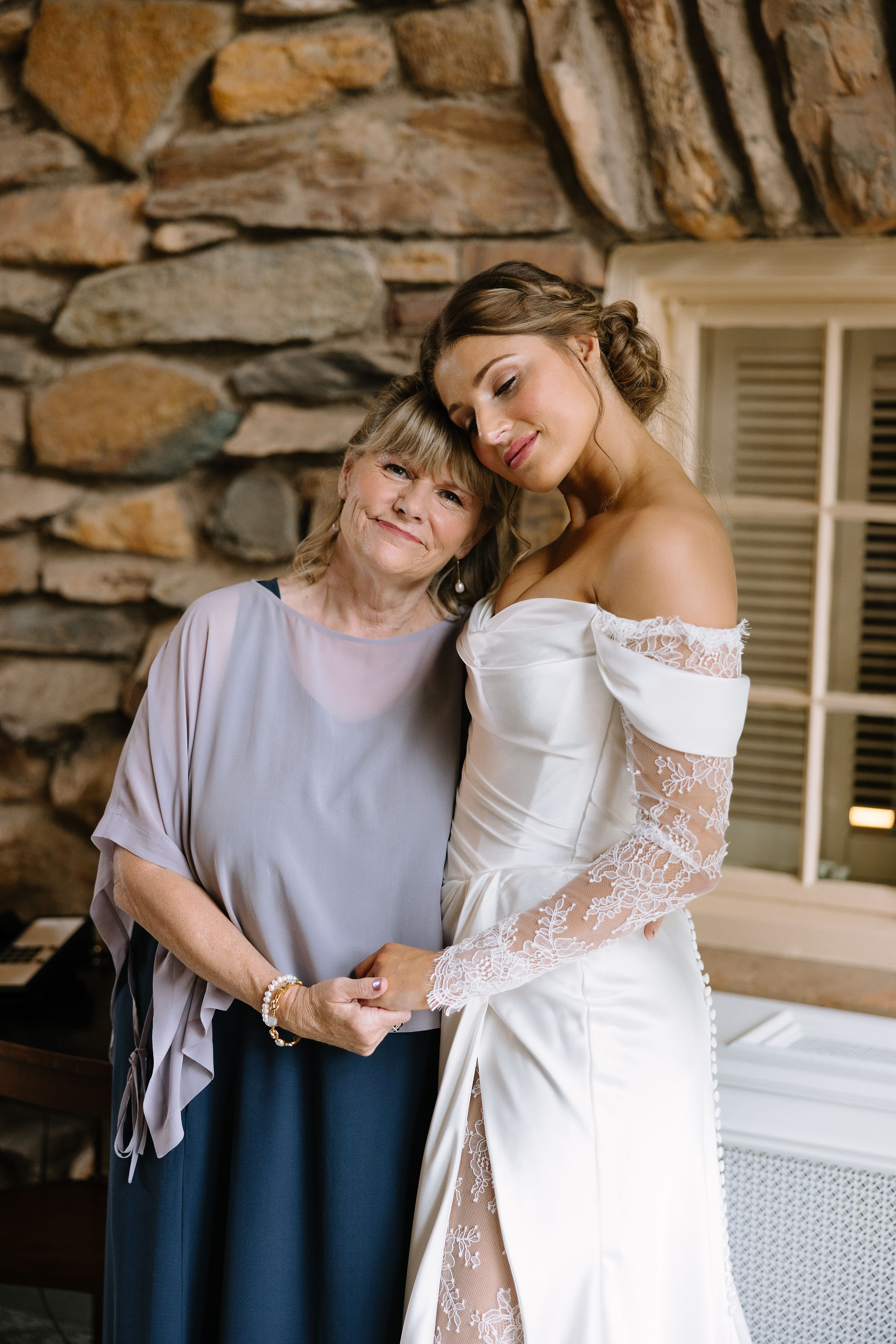 Mom and daughter at Graylyn Estate