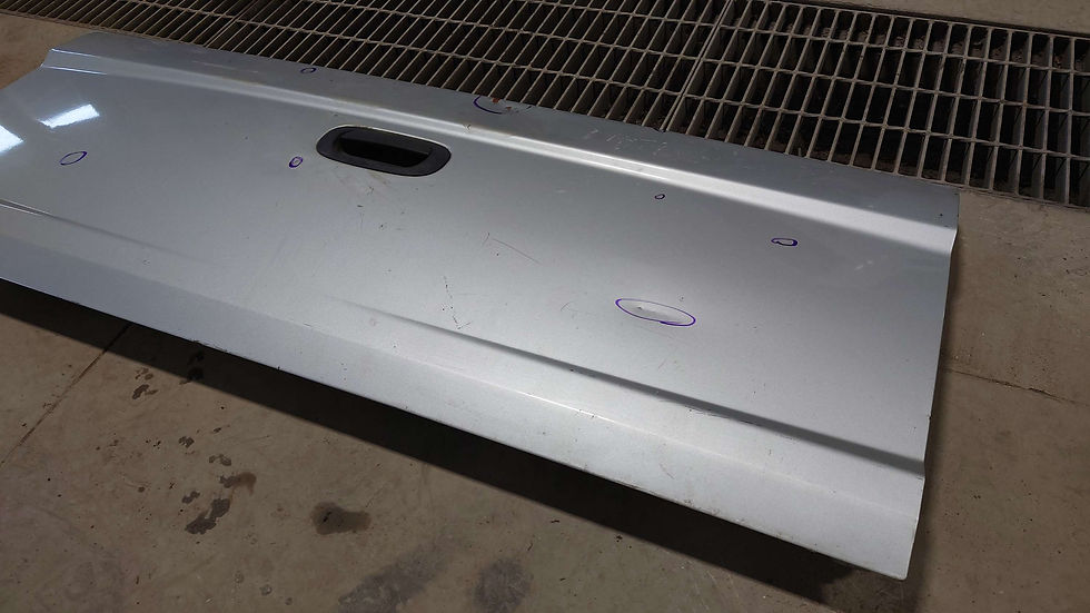 Thumbnail: 2005-2011 Dodge Dakota Tailgate