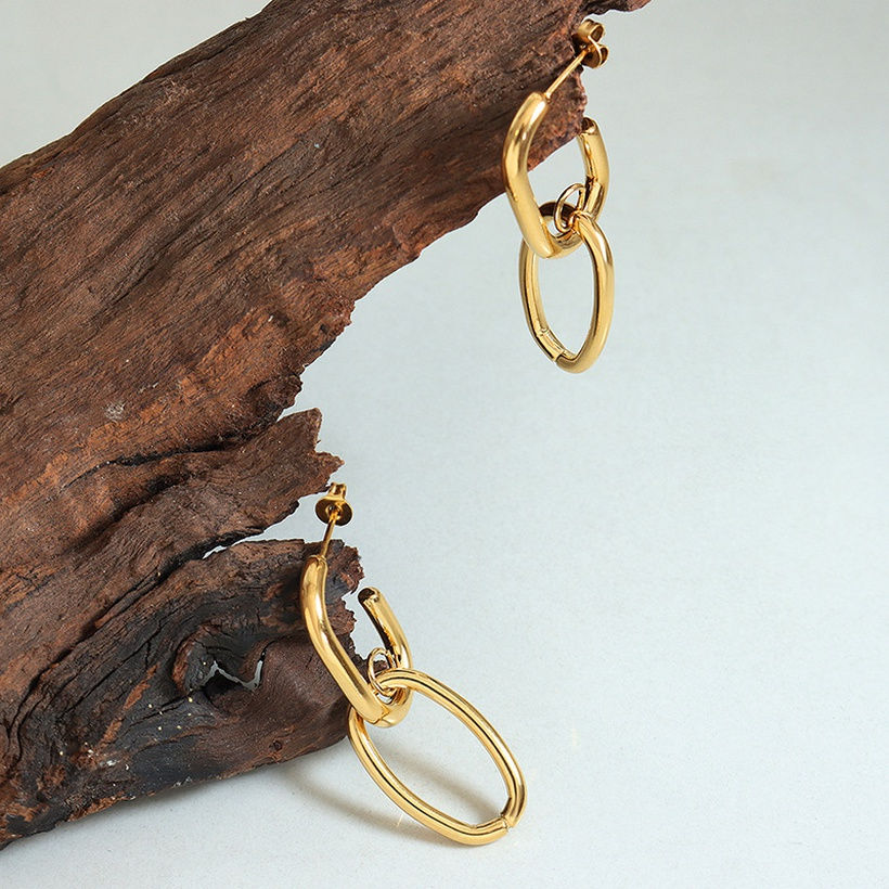 Thumbnail: gold earrings