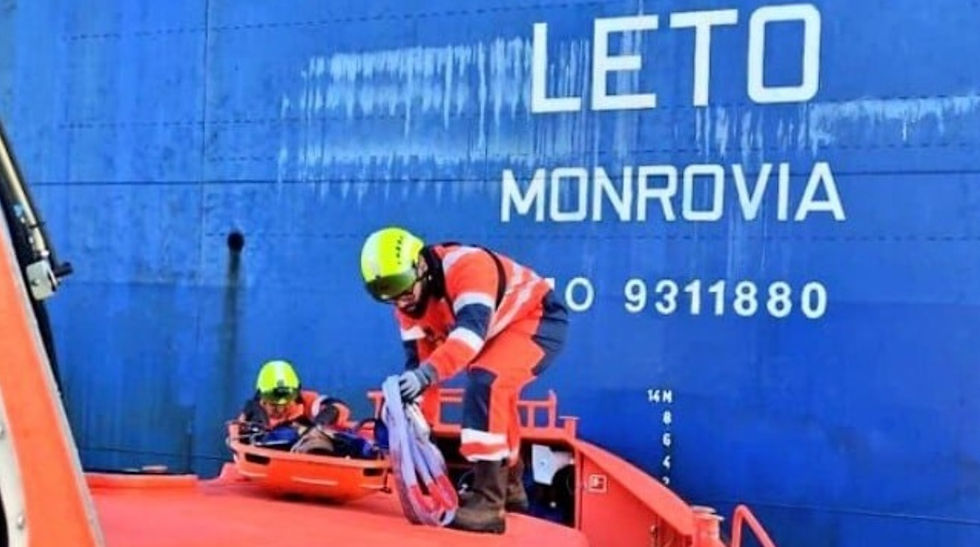 Salvamento Maritimo Rescues Injured Seafarer After Fall into Cargo Hold