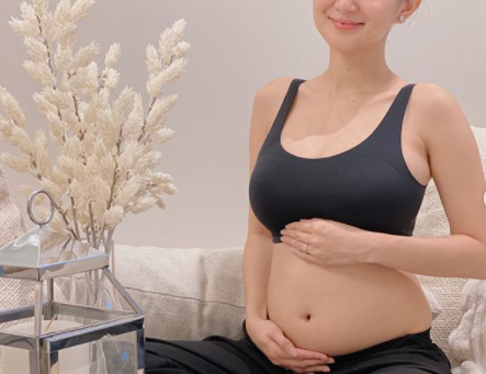 Sheena Halili announces first pregnancy