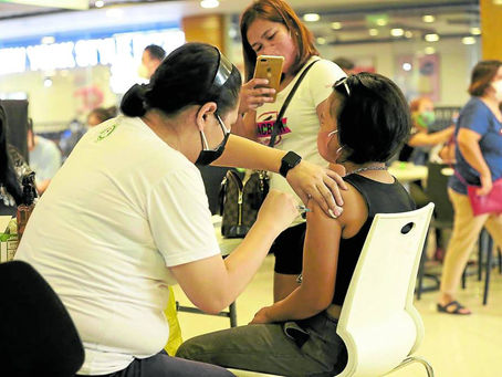 Hontiveros seeks Senate probe into P13-B vaccine wastage
