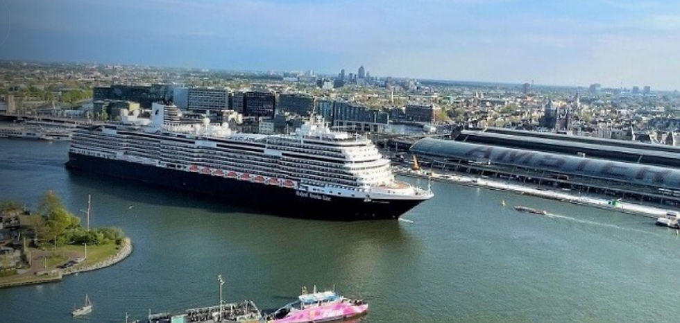 Amsterdam Government Calls for Banning Ocean Cruise Ships by 2035