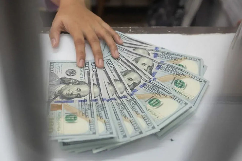 Peso hits new low a day after breaching P61-to-dollar level
