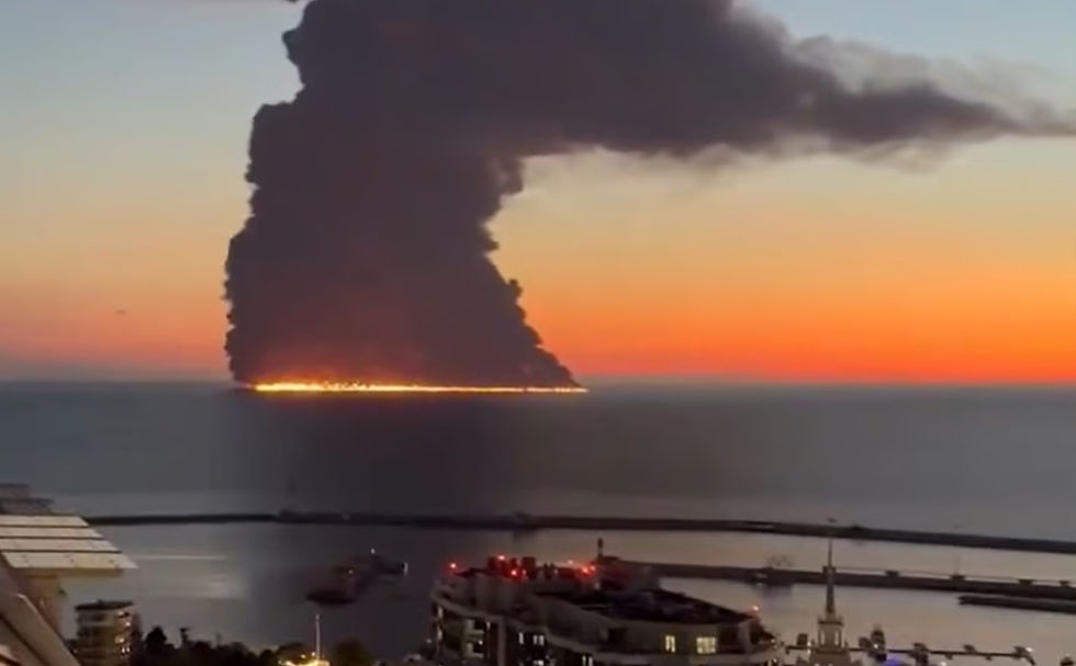 Tanker Catches Fire, Spills Oil off Russian Resort Town of Sochi