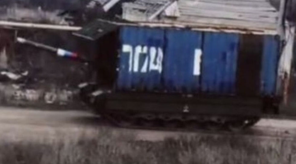 Old Shipping Containers Find New Life as Russian Tank Protectors