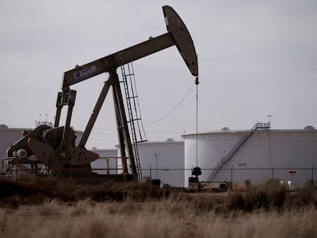 Oil prices dip as market awaits EIA report