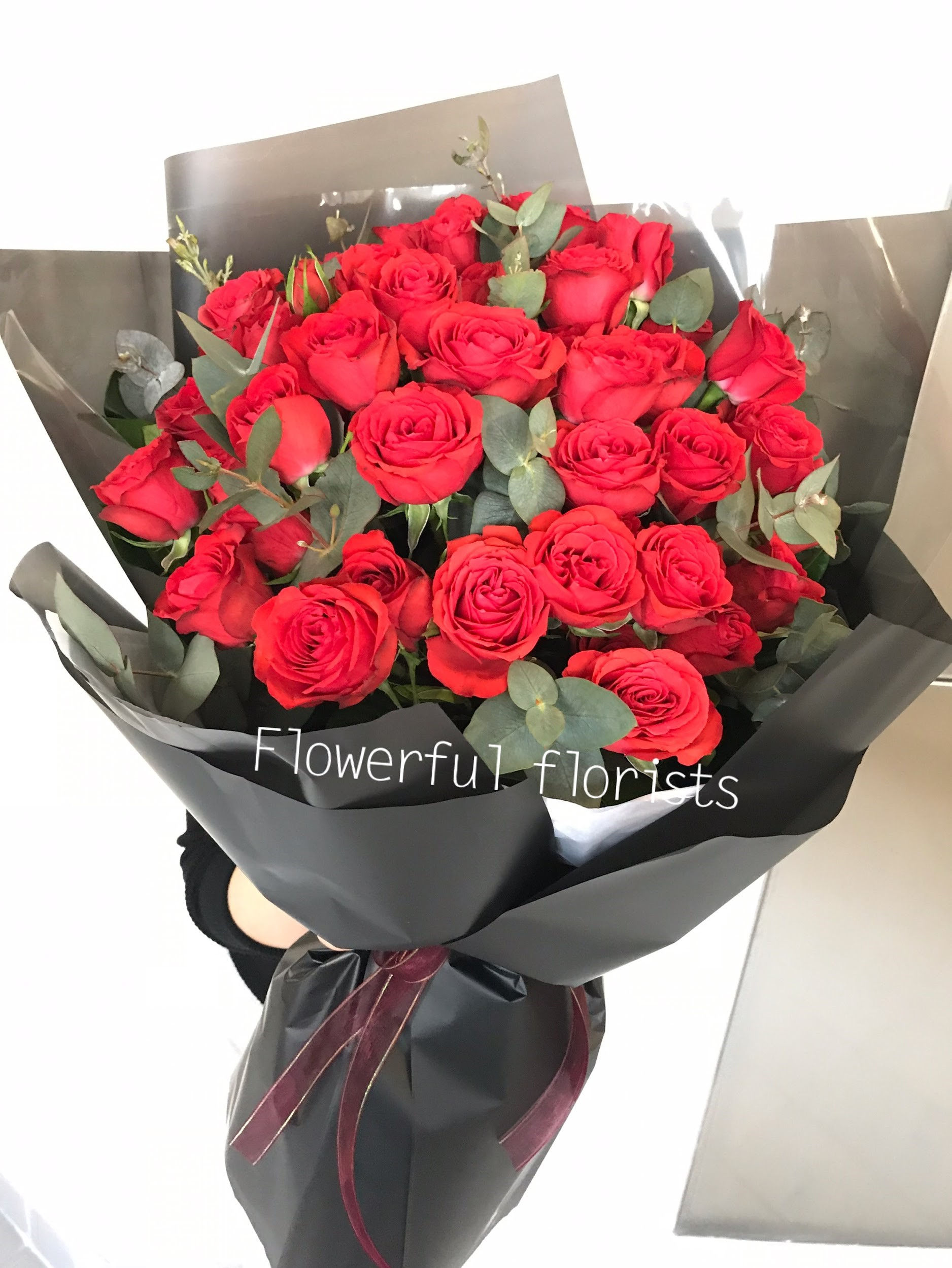 BO22 紅小玫瑰花束