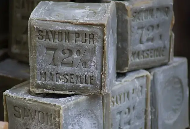 Véritable savon de Marseille à 72% d'huile d'olive, terra di natura
