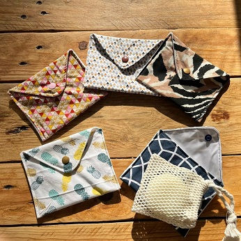 pochette à savon de voyage imperméable en tissu bio différents motifs, terra di natura