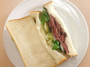 コンビニ食材だけで!超お手軽サンドイッチ!!