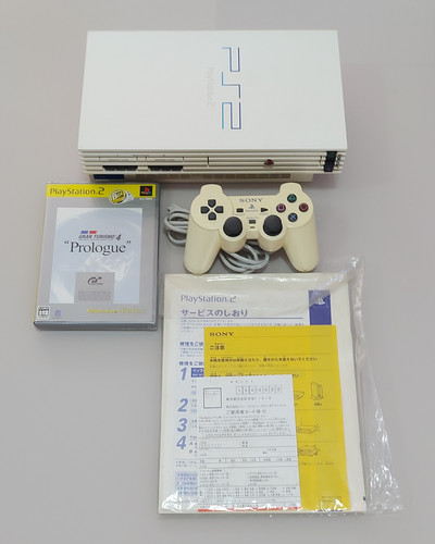 PlayStation 2 Racing Pack Ceramic White Ver. Gran Turismo 4