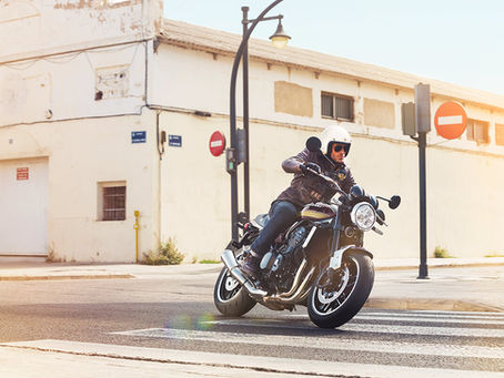 A present-day Universal Japanese Motorcycle (UJM) should be modern enough but not overloaded with technology - modern chassis, suspension, brakes, and engine that deliver contemporary confident performance in all aspects while reminding us of the original UJMs.