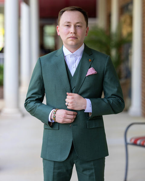 Andre Julius Custom Suits and Tuxedos provides the finest garments and the perfect fit. We served Williamsburg Virginia, Newport News Virginia, Richmond Virginia, Hampton Virginia, and the entire Hampton Roads region.