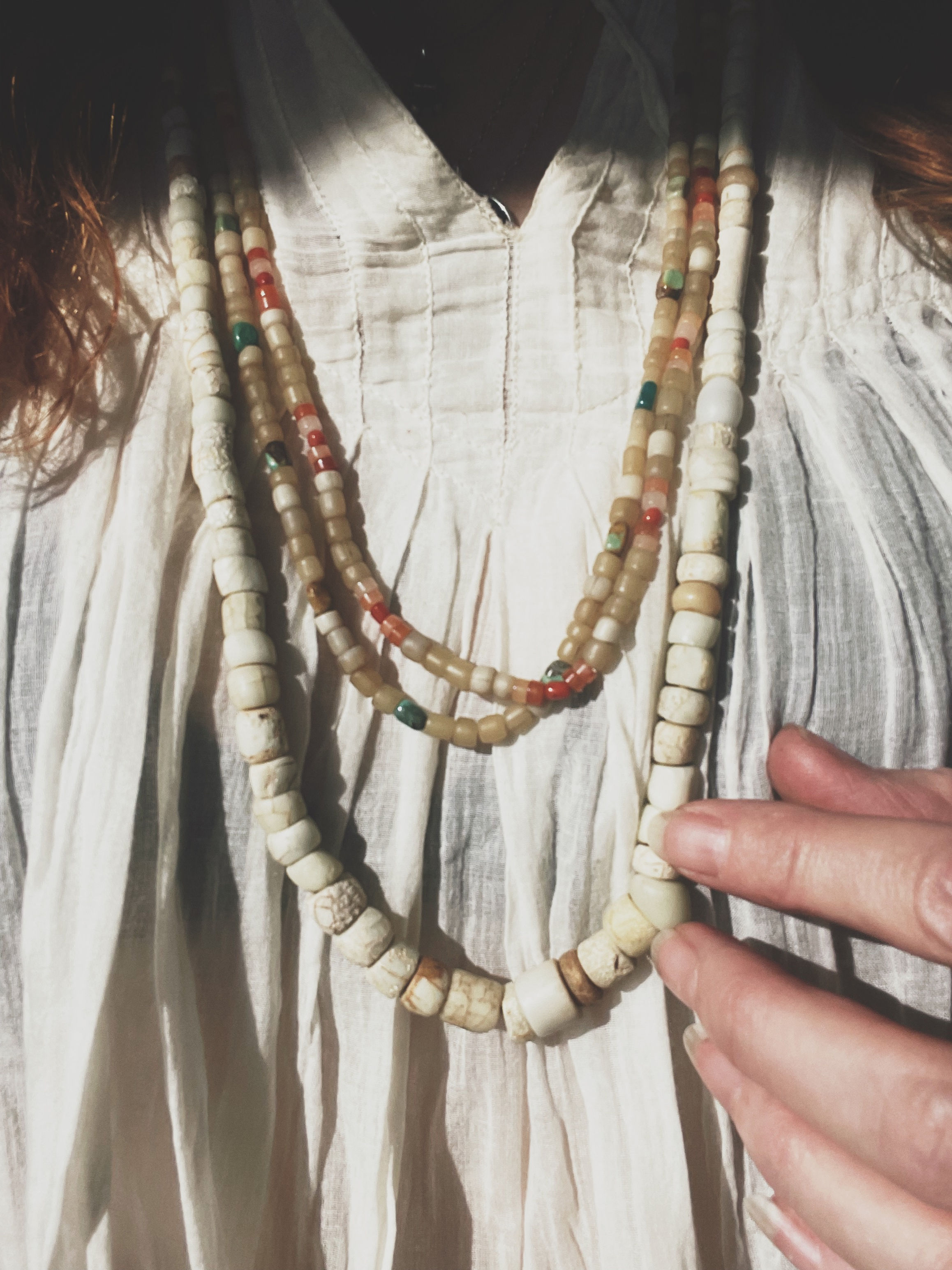 A N T I Q U E ⋅ T R A D E + C O R A L ⋅ B E A D S