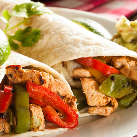 Fajitas au poulet et sa salade d'avocats