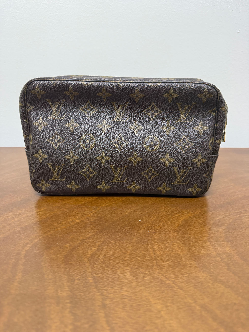 Thumbnail: Louis Vuitton Trousse 23