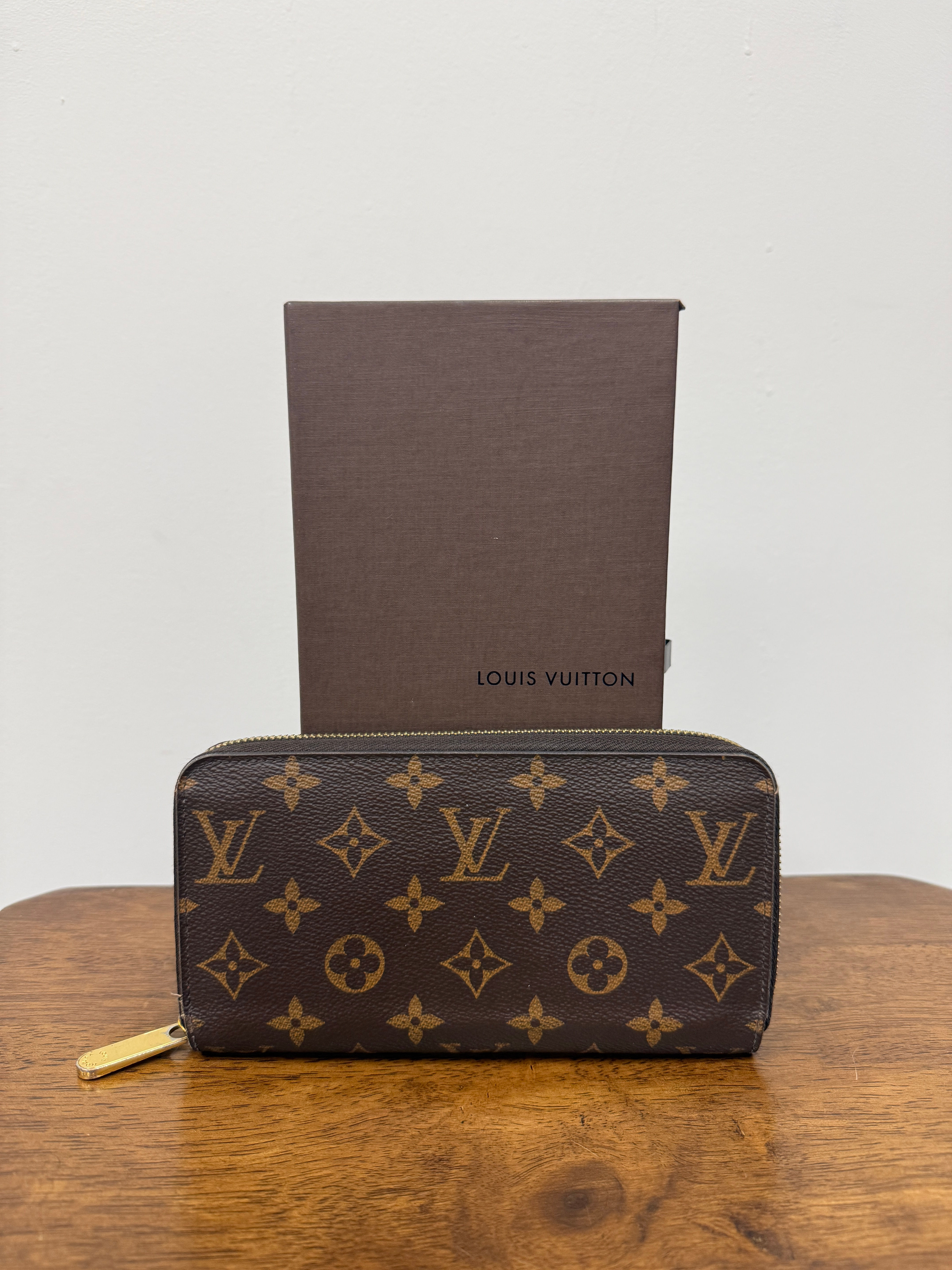 Louis Vuitton Zippy Wallet with Red Interior
