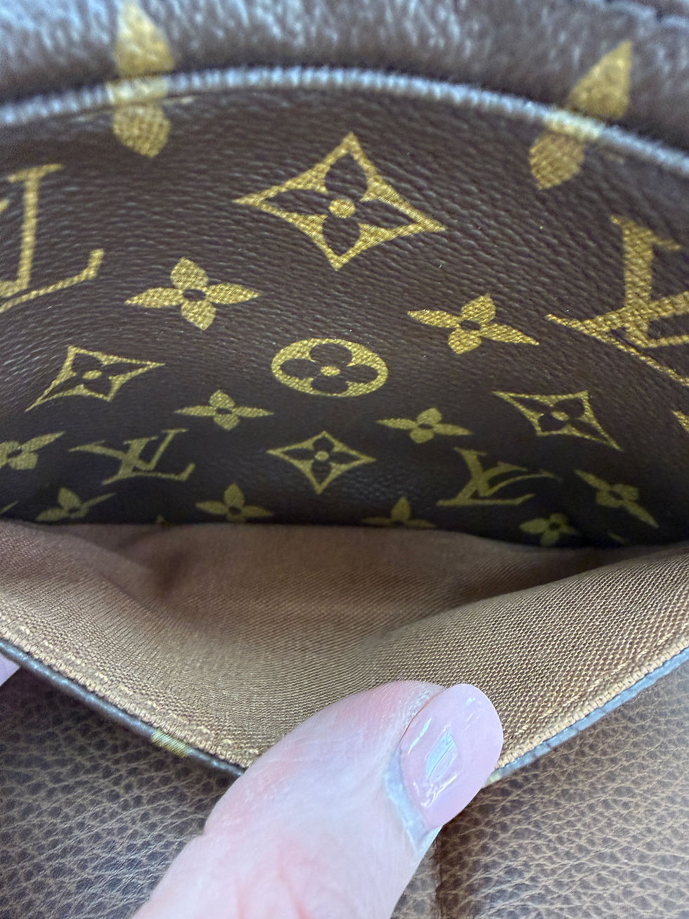 Thumbnail: Louis Vuitton Bosphore Bumbag