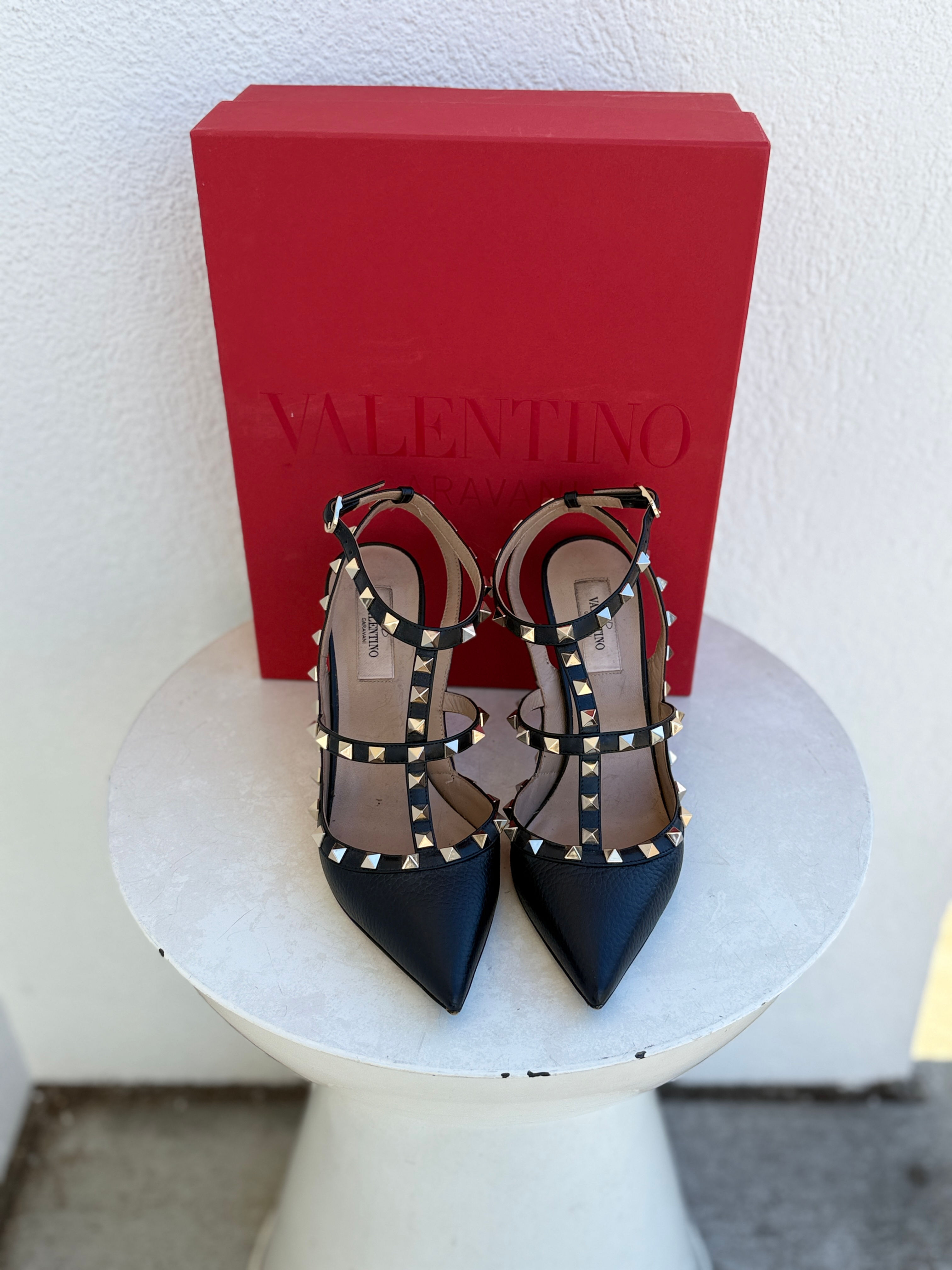 Valentino Rockstud Grainy Leather Ankle Strap Pump - Size 38
