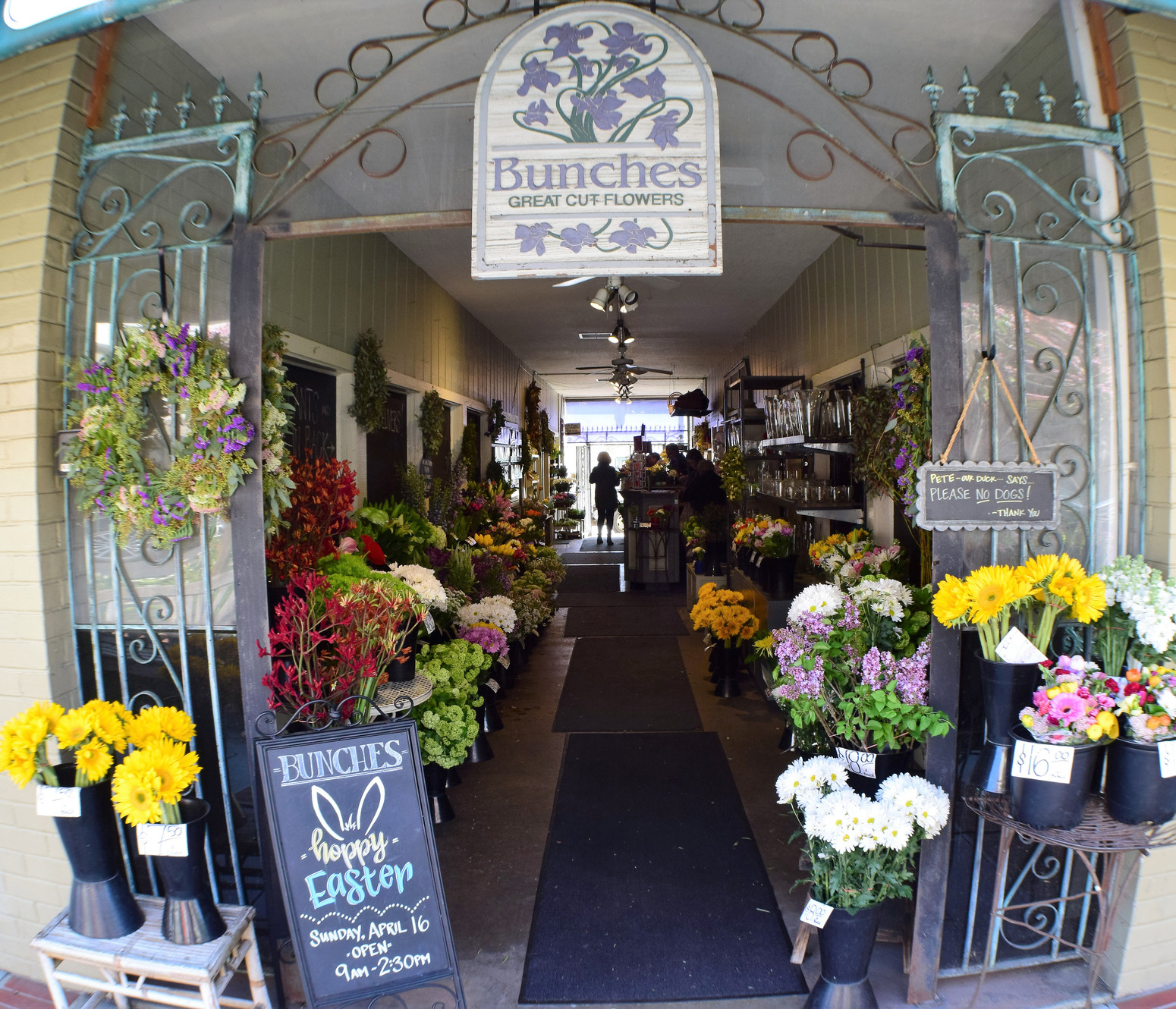 Bunches Flower Shop