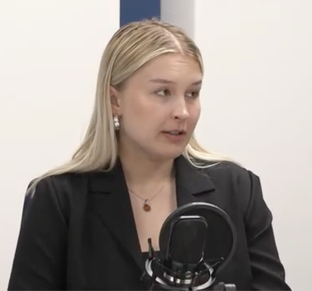 Julia, volontaire européenne finlandaise à Radio WNE
