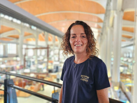 Anne, pétillante gérante du restaurant du marché de Mulhouse