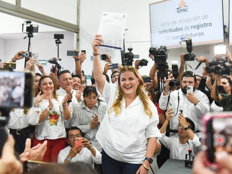 Nos une la bandera de Yucatán porque nos da cobijo, fuerza antela adversidad y simboliza nuestra unión por un futuro mejor: Renán Barrera