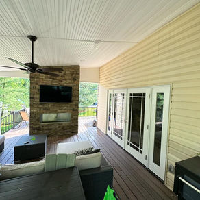 Choosing the Right Composite Decking: A Simple Guide for Homeowners
