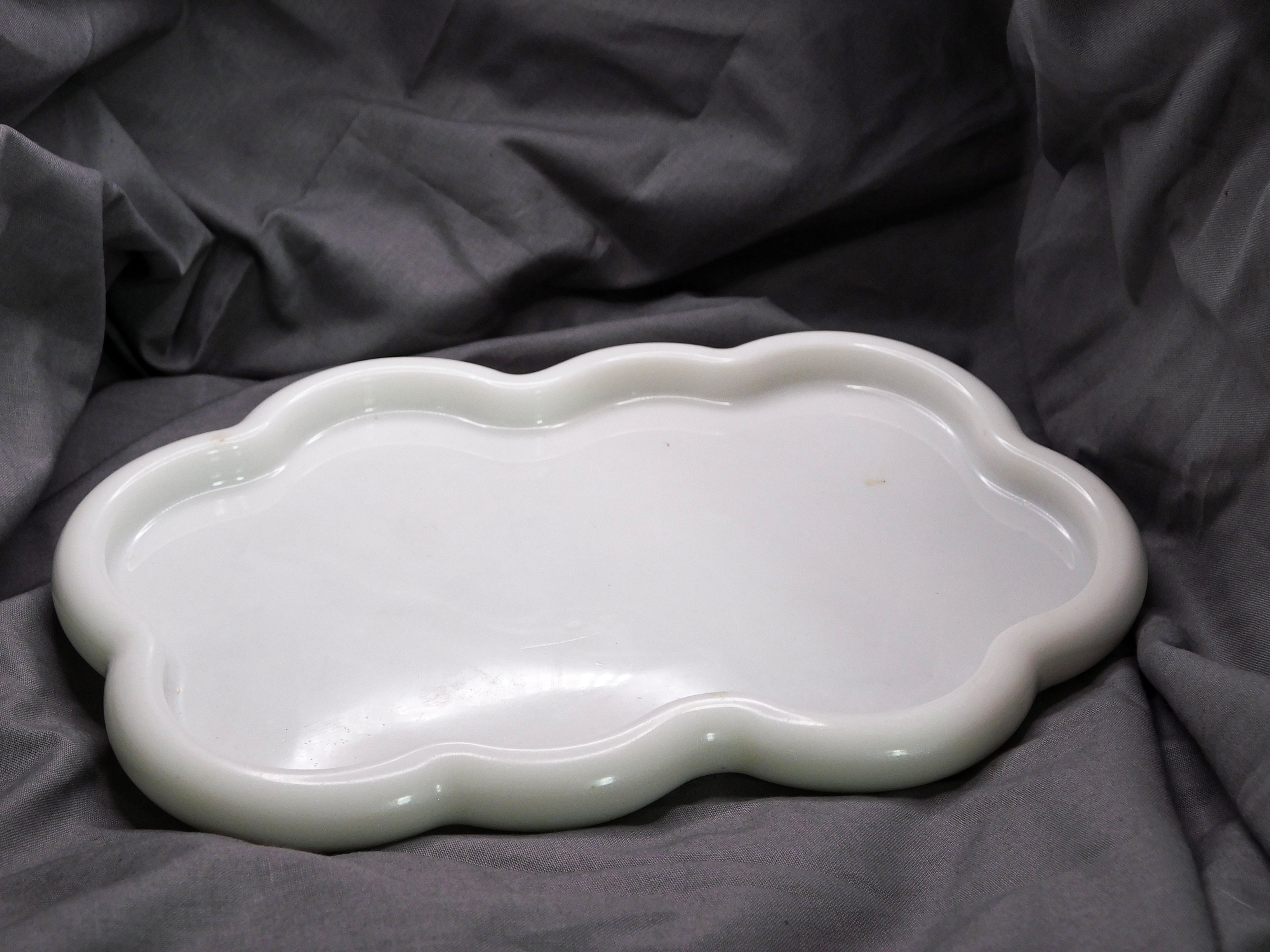 Resin Cloud Tray