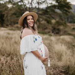 Mackay maternity photographer sunset pregnancy portrait in the long grass