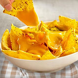 nachos-con-salsa-queso.jpg