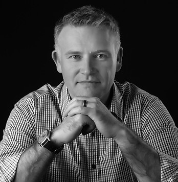 Duncan Head Shot 2018 B&W - Reduced.jpg